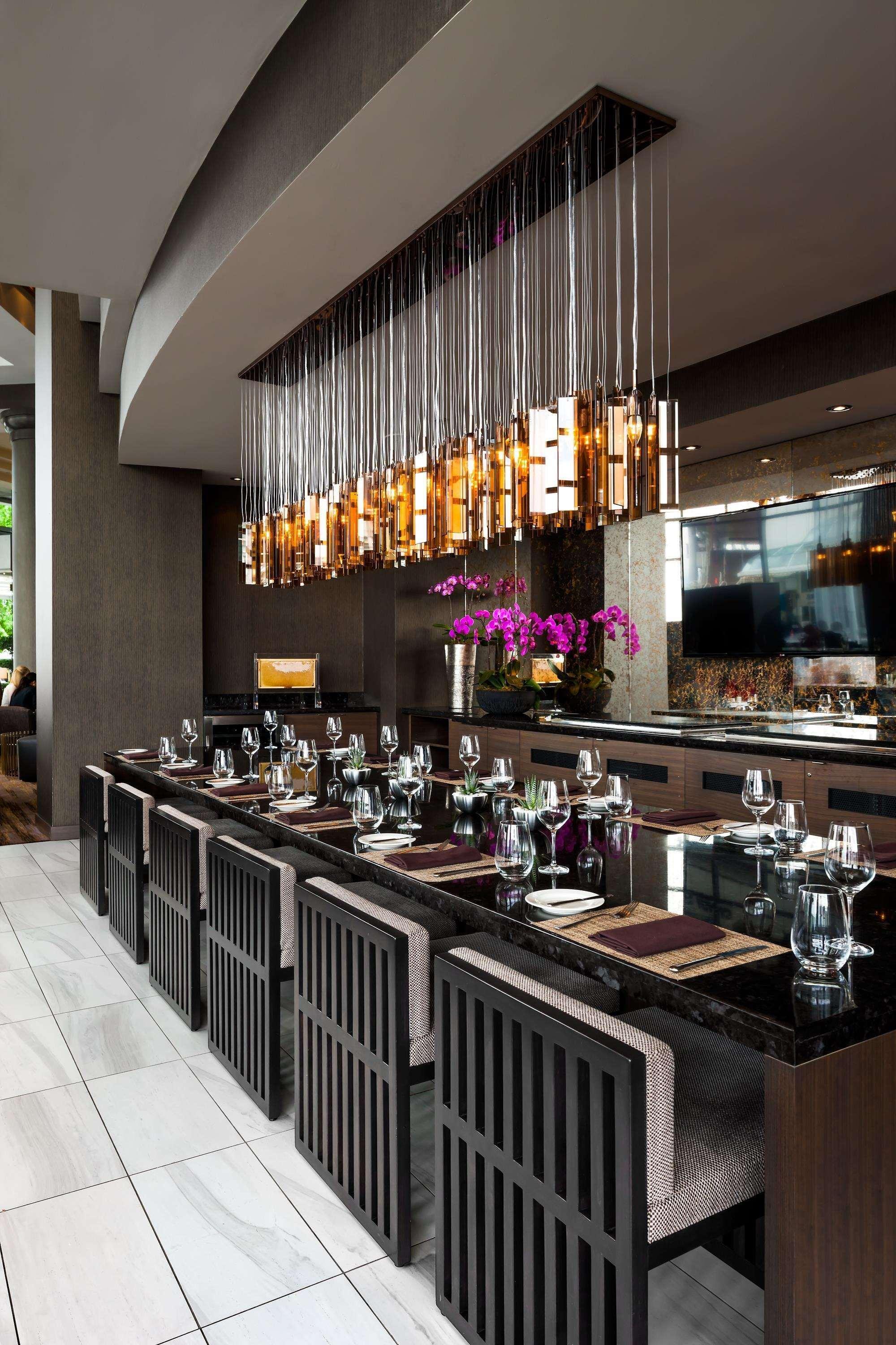 Fairmont Waterfront Hotel Vancouver Ngoại thất bức ảnh The interior of the restaurant